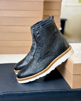 Boots CB Shark